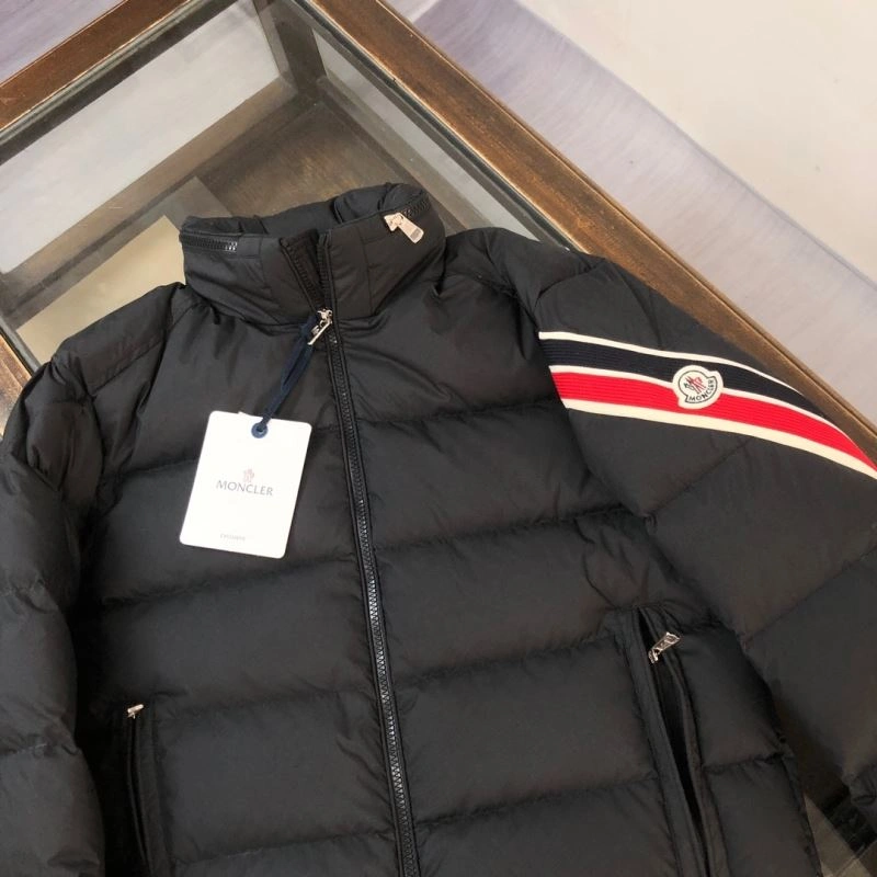Moncler Down Jackets Tailored 144615