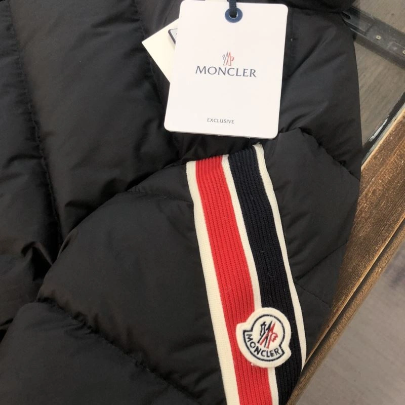 Moncler Down Jackets Tailored 144615