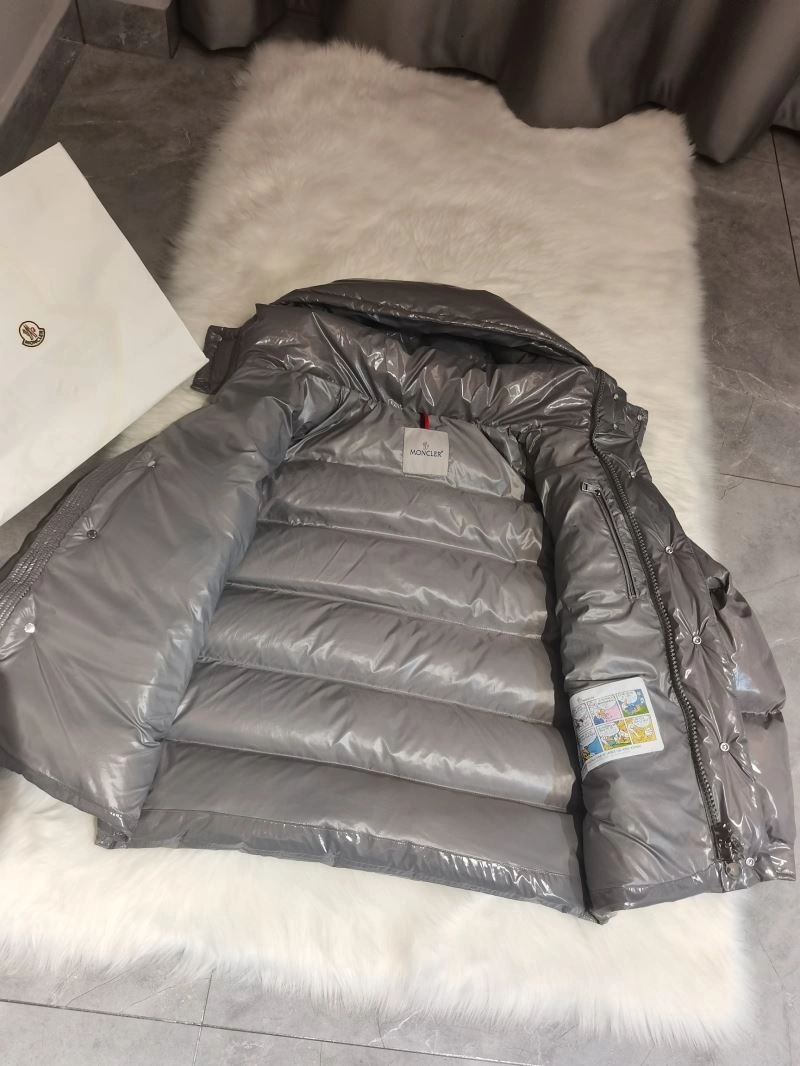 SmoothTexture Moncler Down Jackets 144620