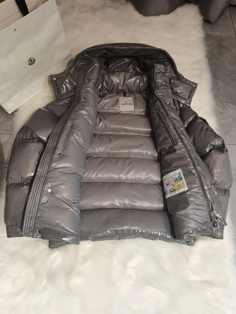 SmoothTexture Moncler Down Jackets 144620