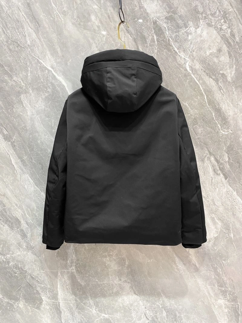 TechFriendly Moncler Down Jackets 144623