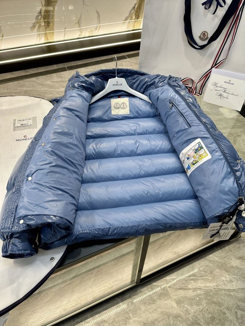 MultiPurpose Moncler Down Jackets 144609