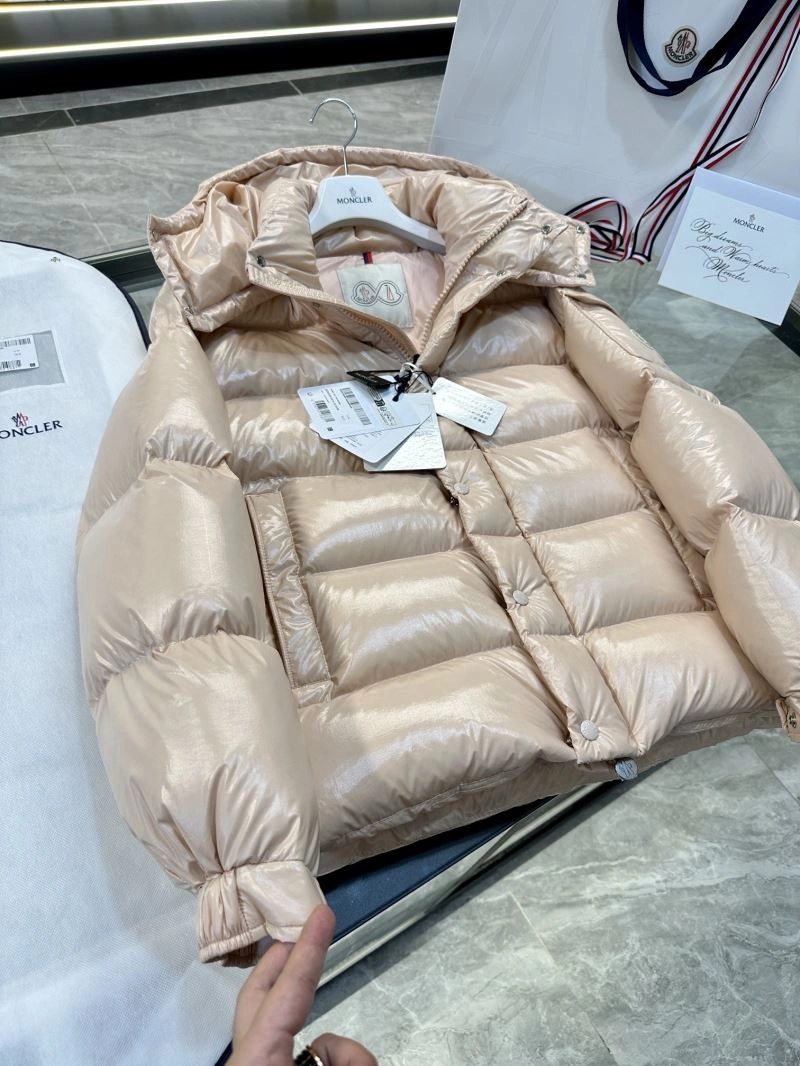 FreshLook Moncler Down Jackets 144610