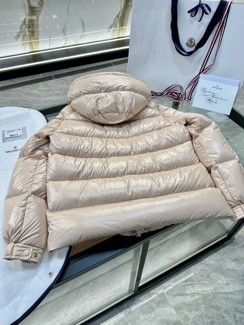 FreshLook Moncler Down Jackets 144610