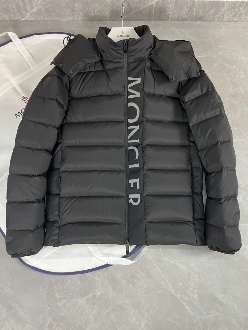 Moncler Down Jackets Cozy 144601