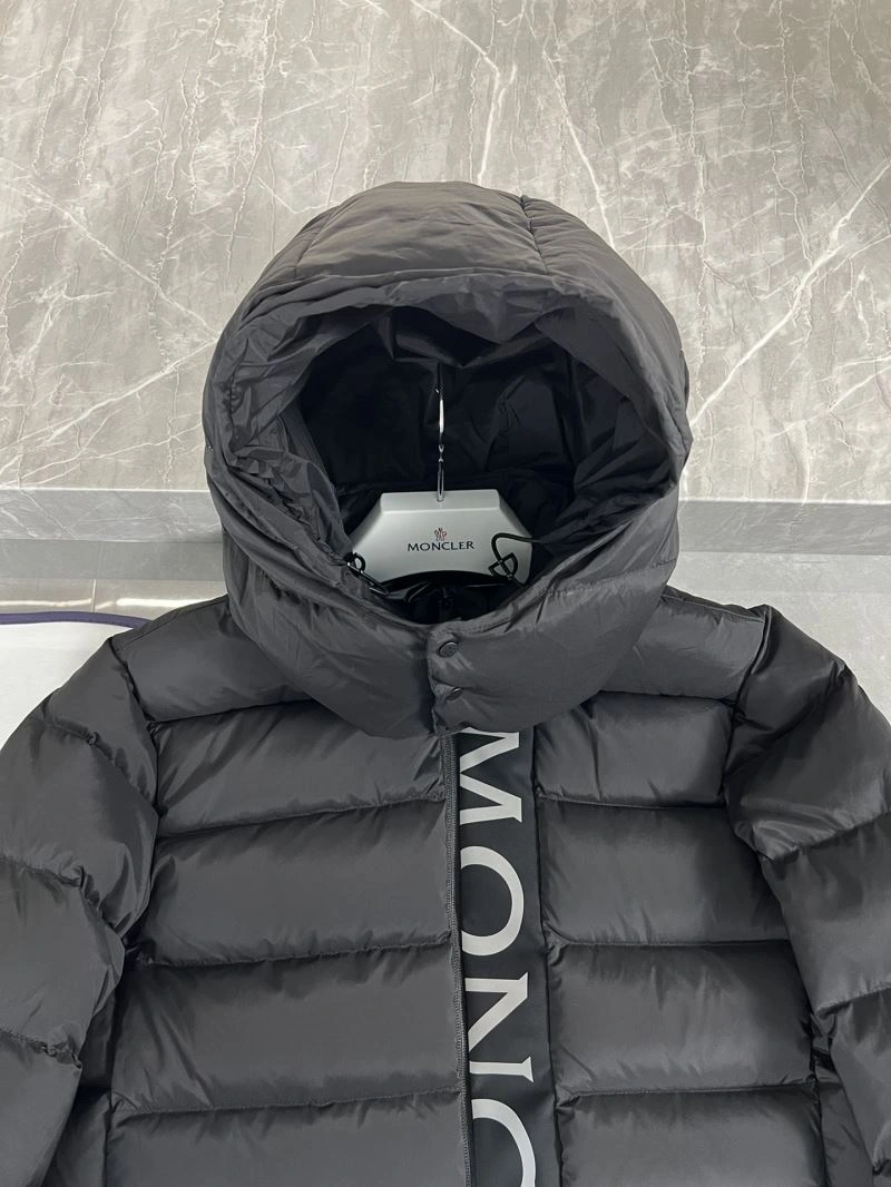Moncler Down Jackets Cozy 144601
