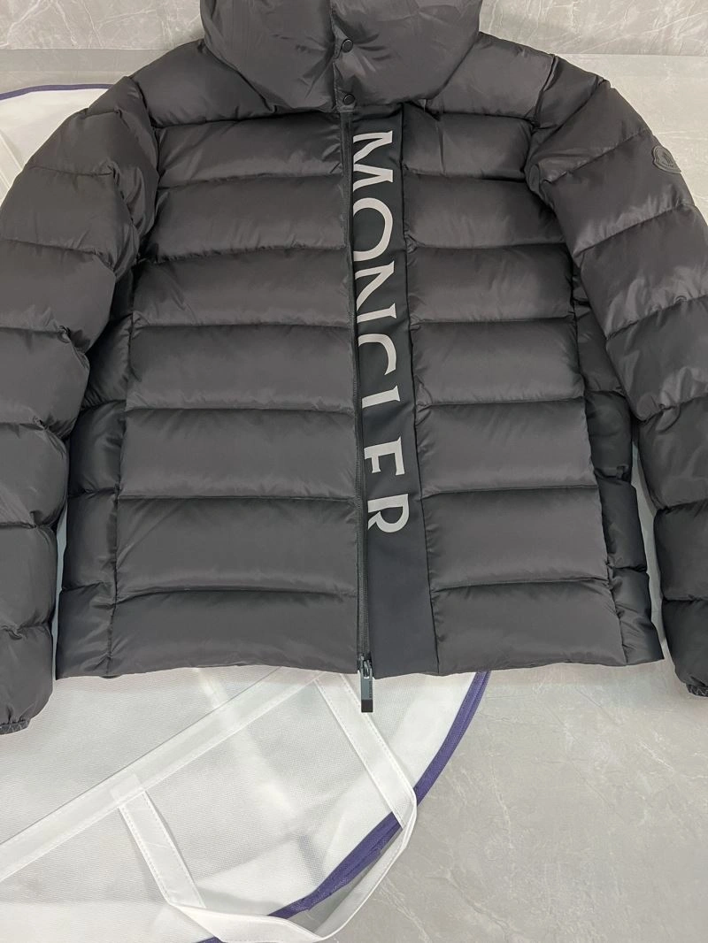 Moncler Down Jackets Cozy 144601