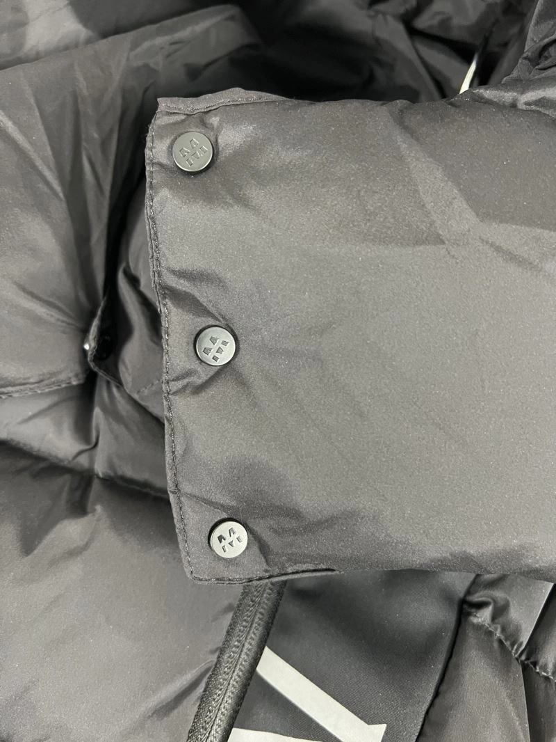 Moncler Down Jackets Cozy 144601