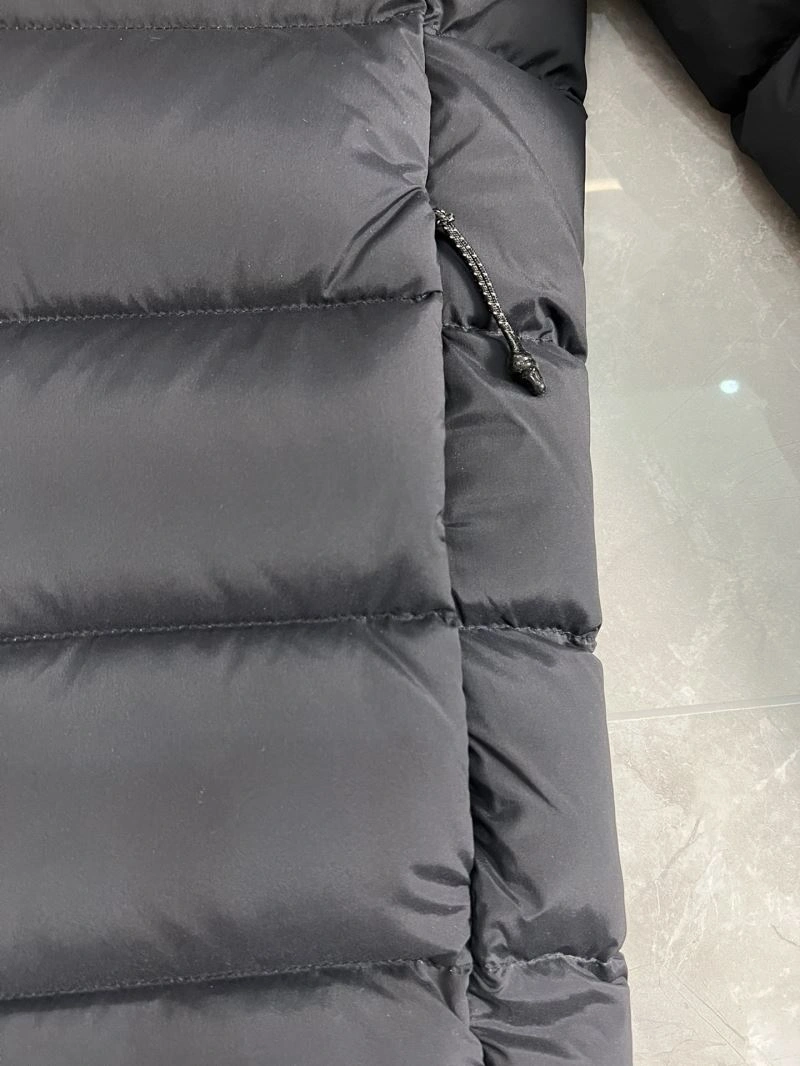 MoistureWicking Moncler Down Jackets 144598