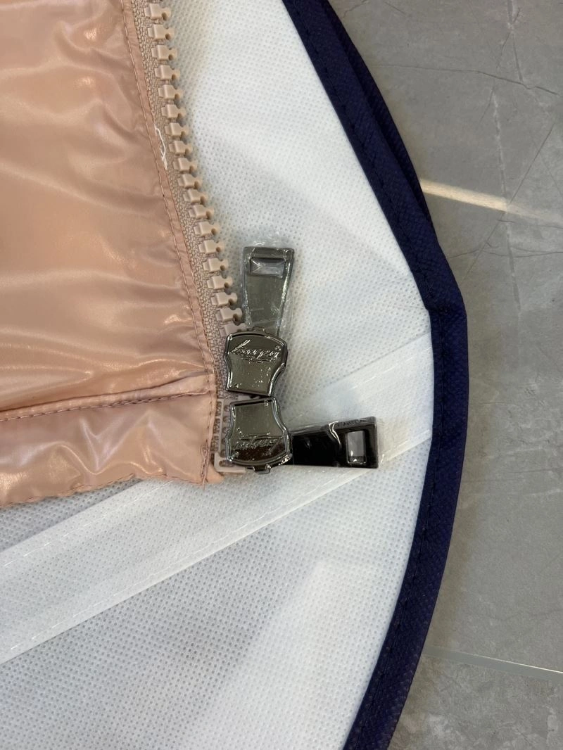 Moncler Down Jackets GoodFit 144600