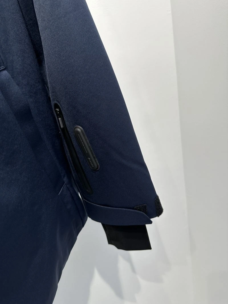 Unique Moncler Down Jackets 144597