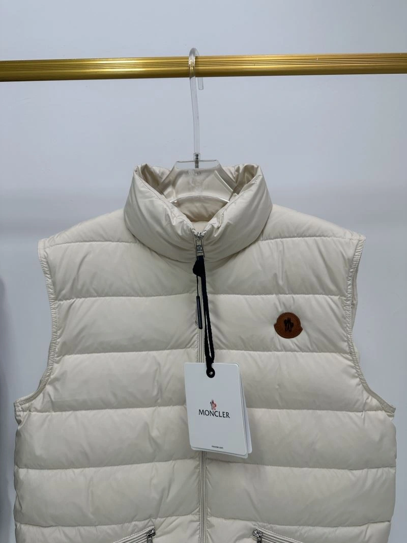 Moncler Down Jackets Elegant 144585