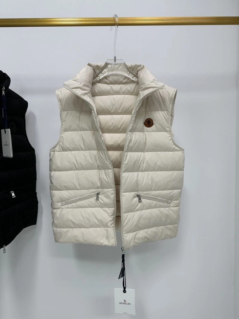 Moncler Down Jackets Elegant 144585