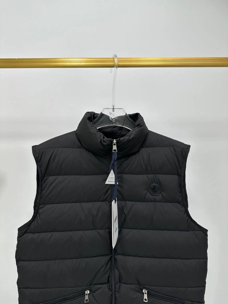 UrbanChic Moncler Down Jackets 144586