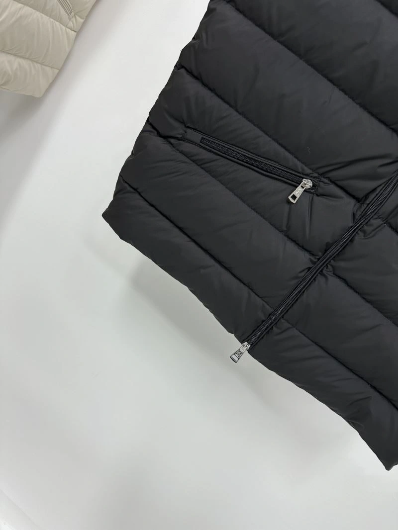 UrbanChic Moncler Down Jackets 144586
