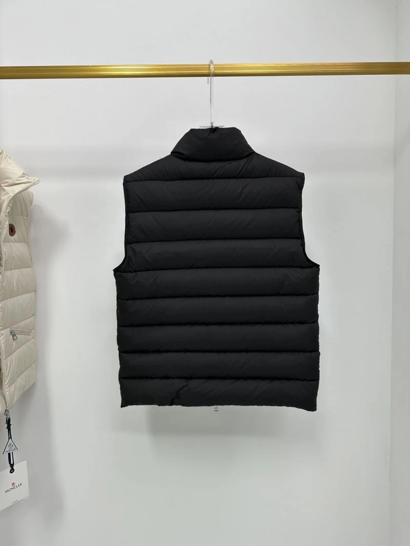 UrbanChic Moncler Down Jackets 144586