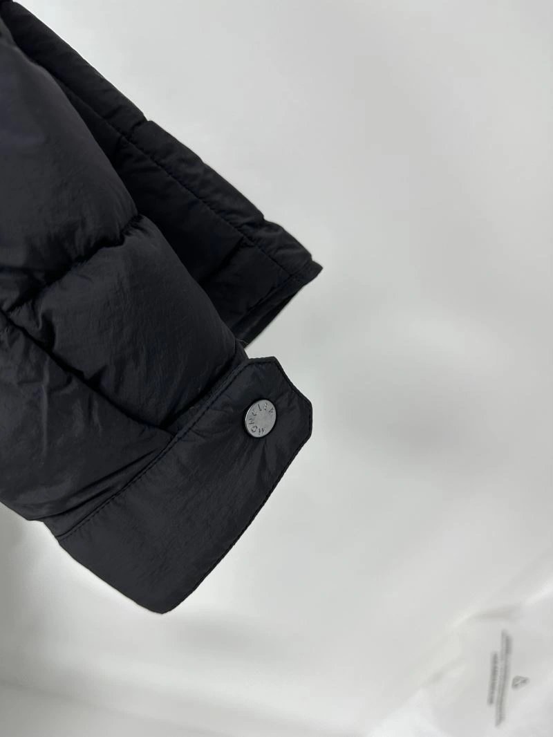 DailyWear Moncler Down Jackets 144583