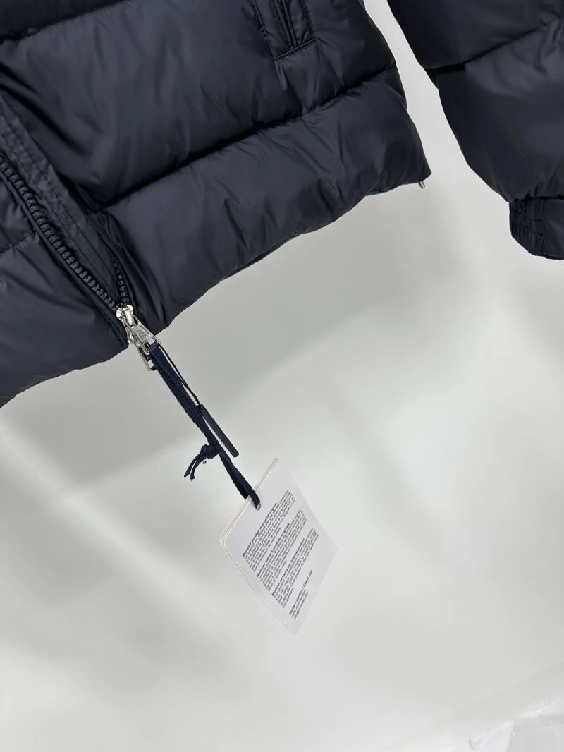Moncler Down Jackets SmoothTexture 144576