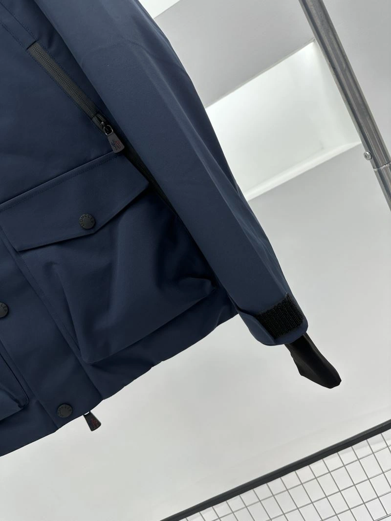 Moncler Down Jackets Colorful 144574