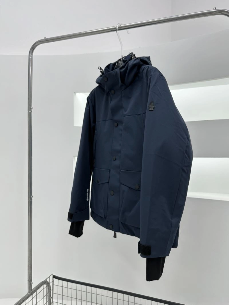 Moncler Down Jackets Colorful 144574