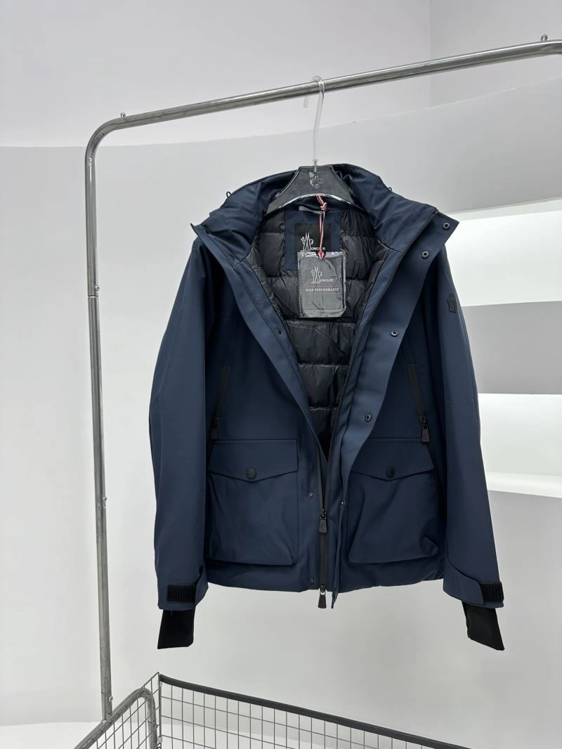Moncler Down Jackets Colorful 144574