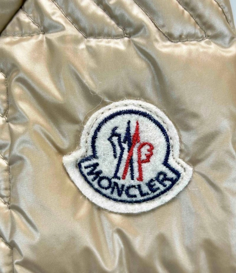 Fashionable Moncler Down Jackets 144569