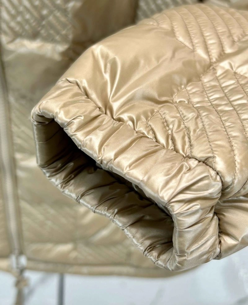 Fashionable Moncler Down Jackets 144569