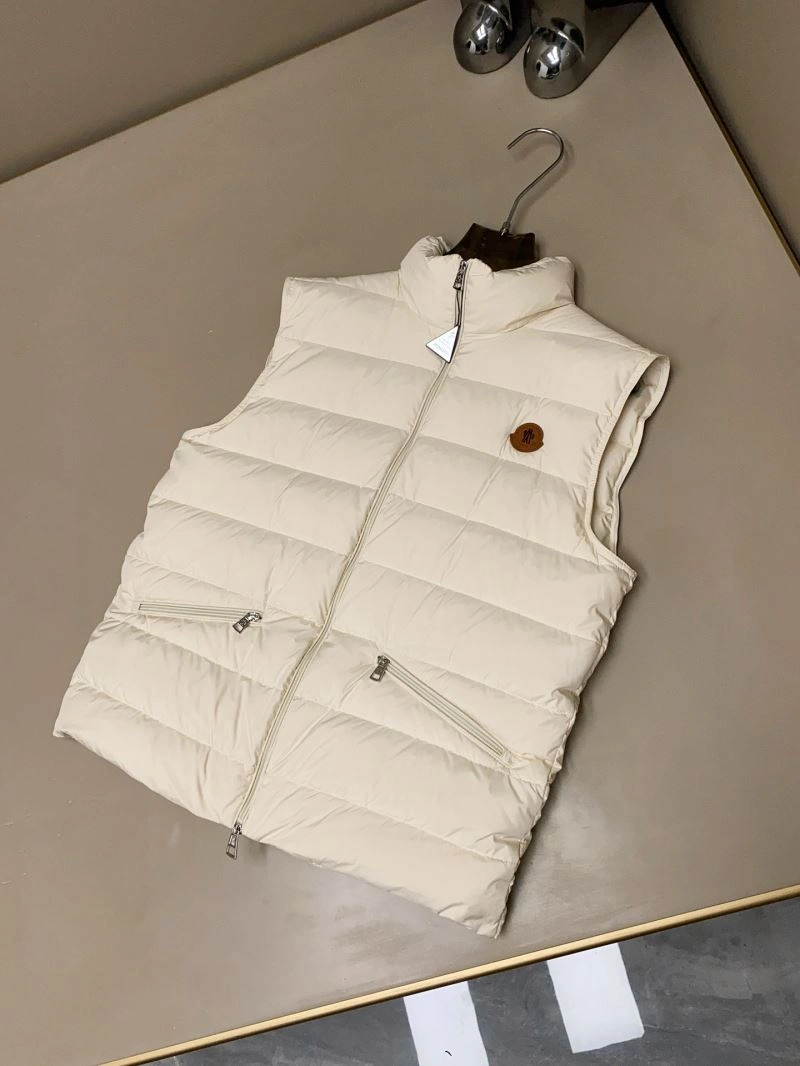 UrbanChic Moncler Down Jackets 144557
