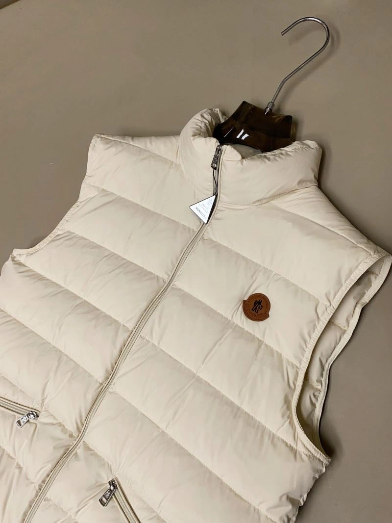 UrbanChic Moncler Down Jackets 144557