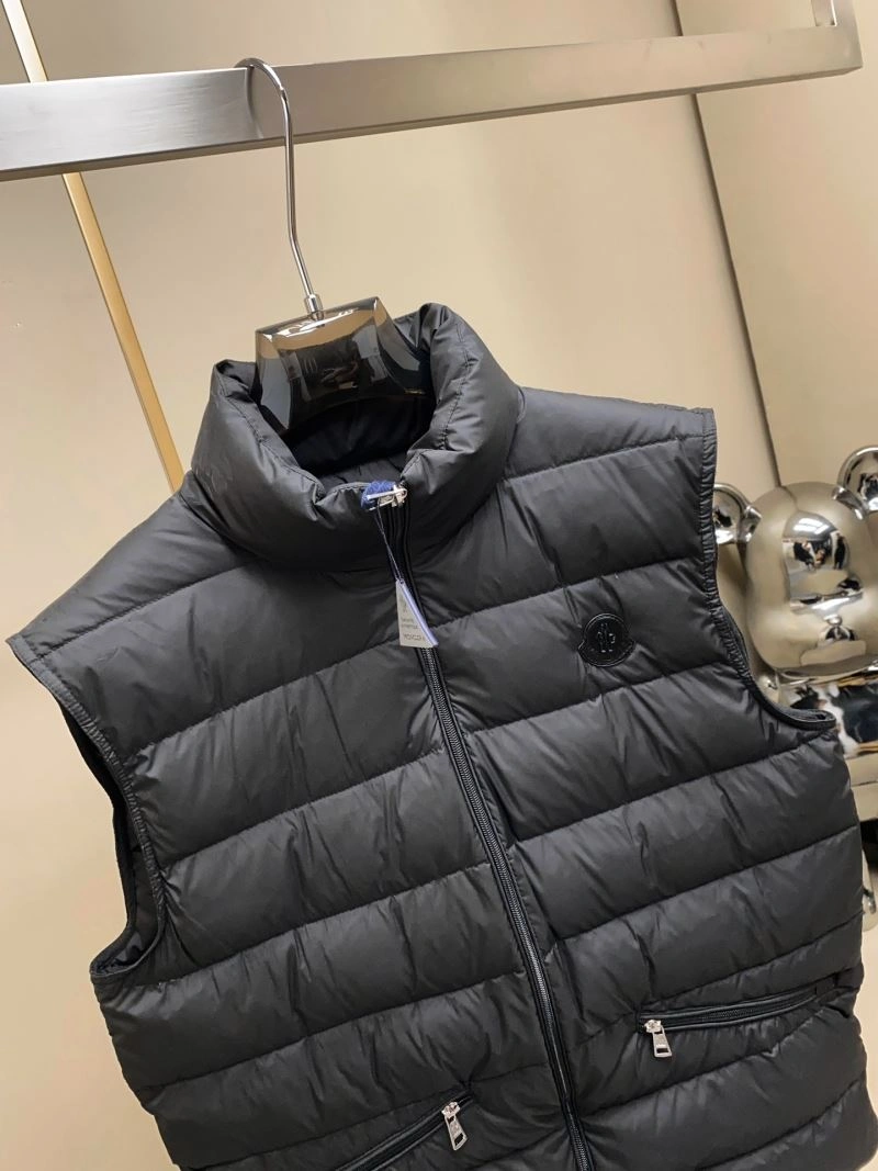 Stylish Moncler Down Jackets 144562