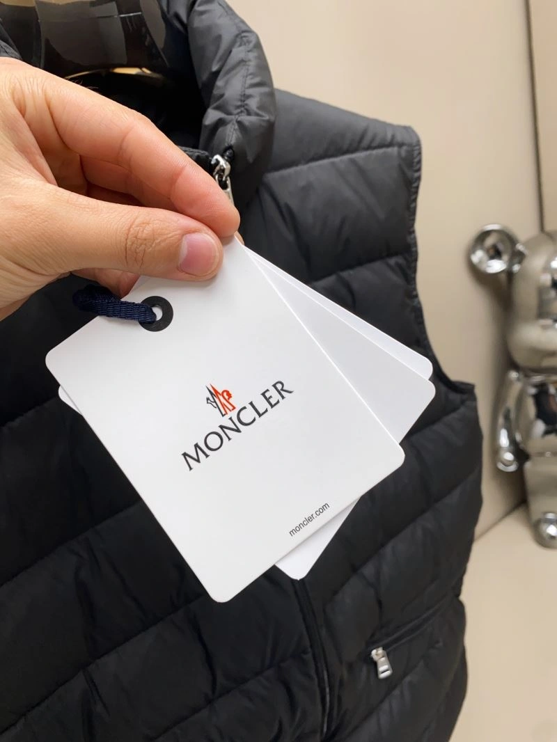 Stylish Moncler Down Jackets 144562
