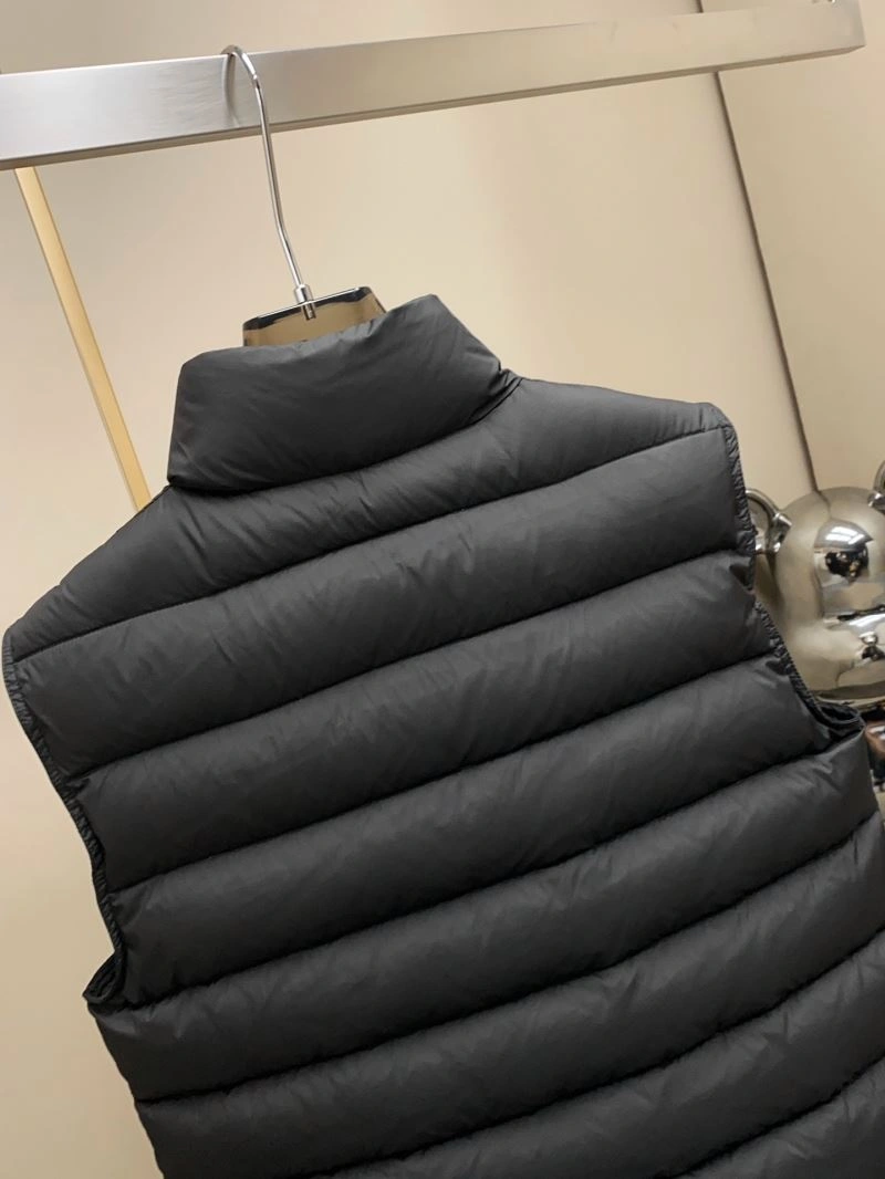 Stylish Moncler Down Jackets 144562
