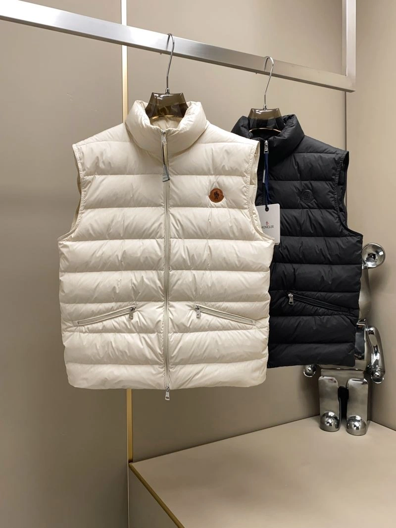 Moncler Down Jackets EasyMatch 144551