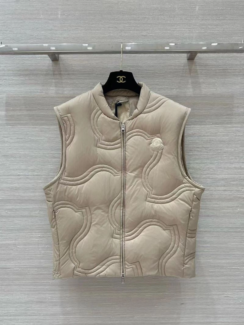 EyeCatching Moncler Down Jackets 144549