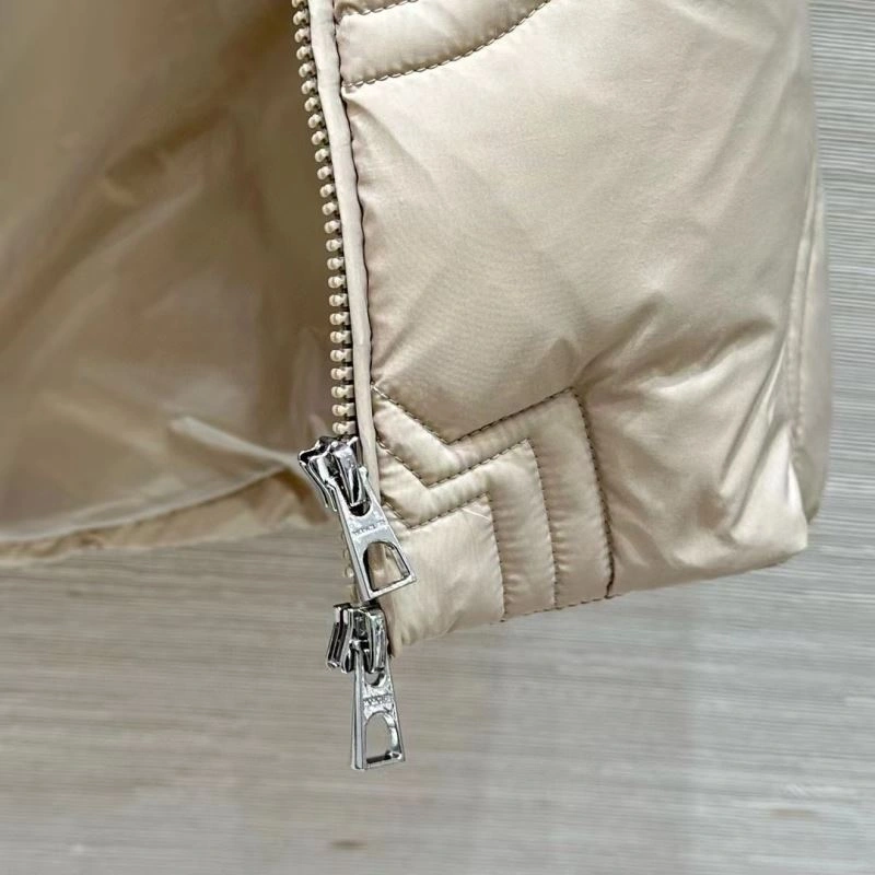 EyeCatching Moncler Down Jackets 144549
