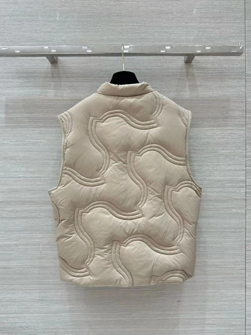 EyeCatching Moncler Down Jackets 144549