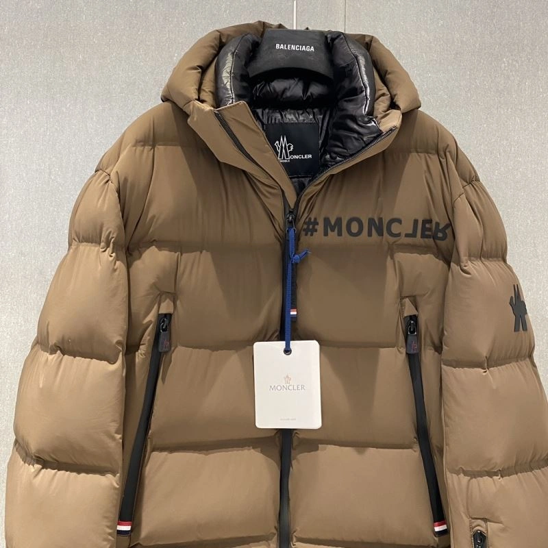Trendsetting Moncler Down Jackets 144546