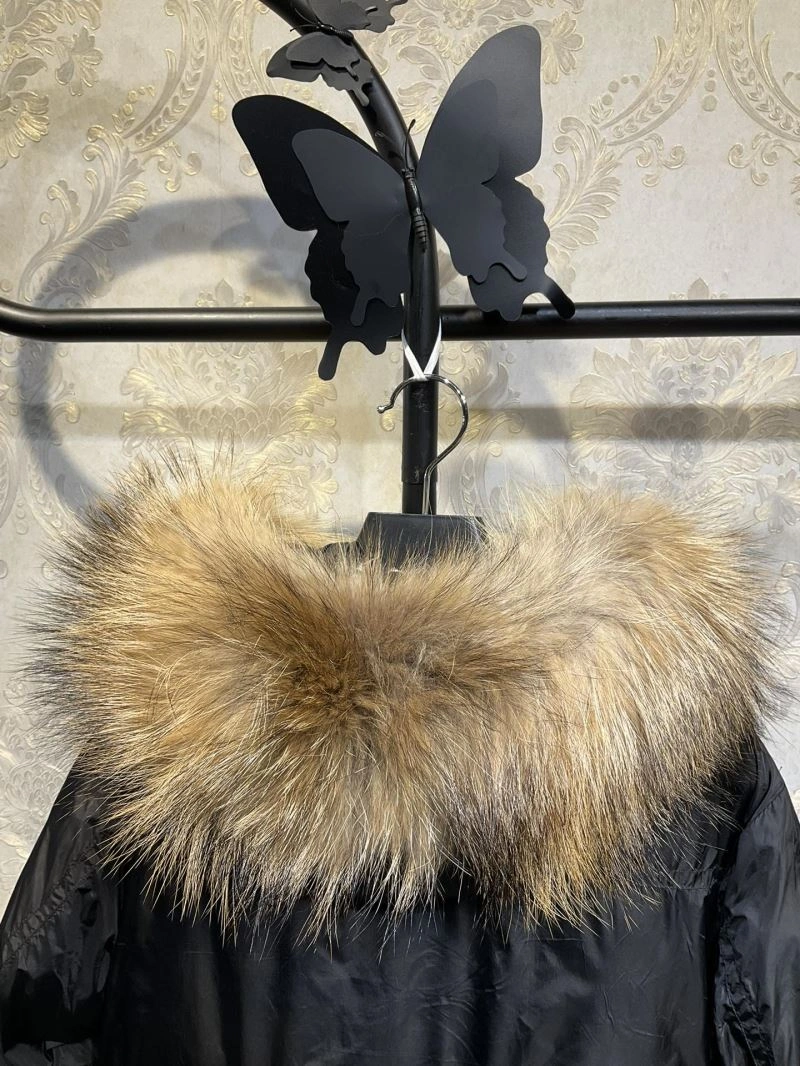 Moncler Down Jackets GoodFit 144548