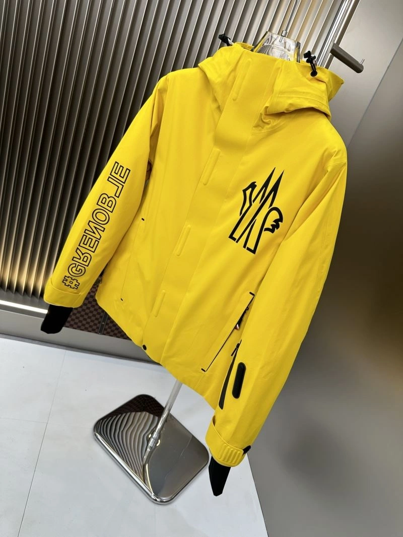 Effortless Moncler Down Jackets 144533