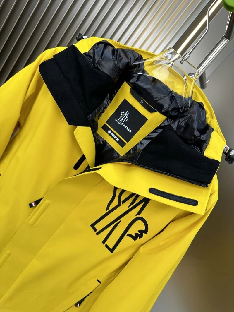 Effortless Moncler Down Jackets 144533