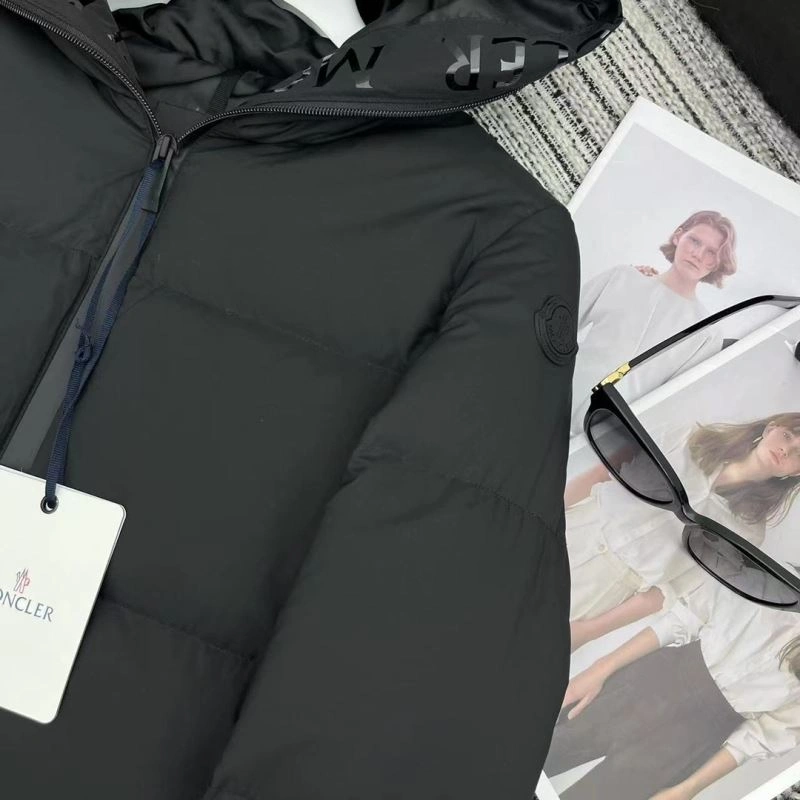 Moncler Down Jackets FlexibleFit 144530