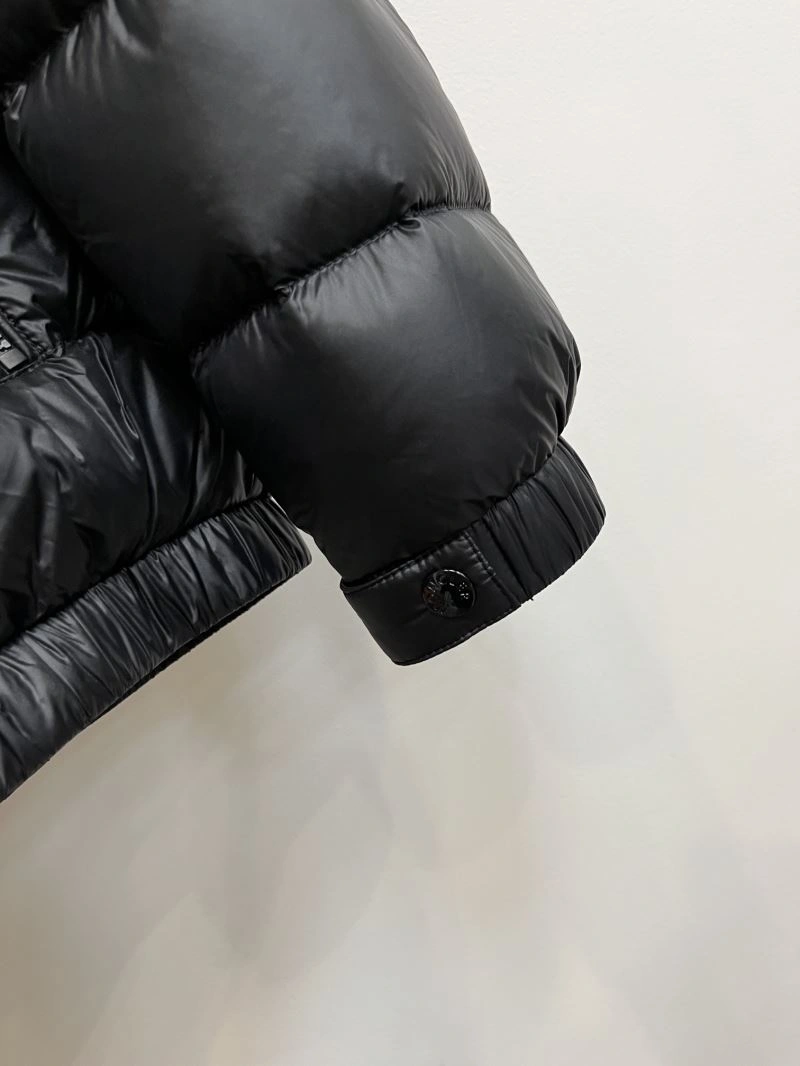 Practical Moncler Down Jackets 144539