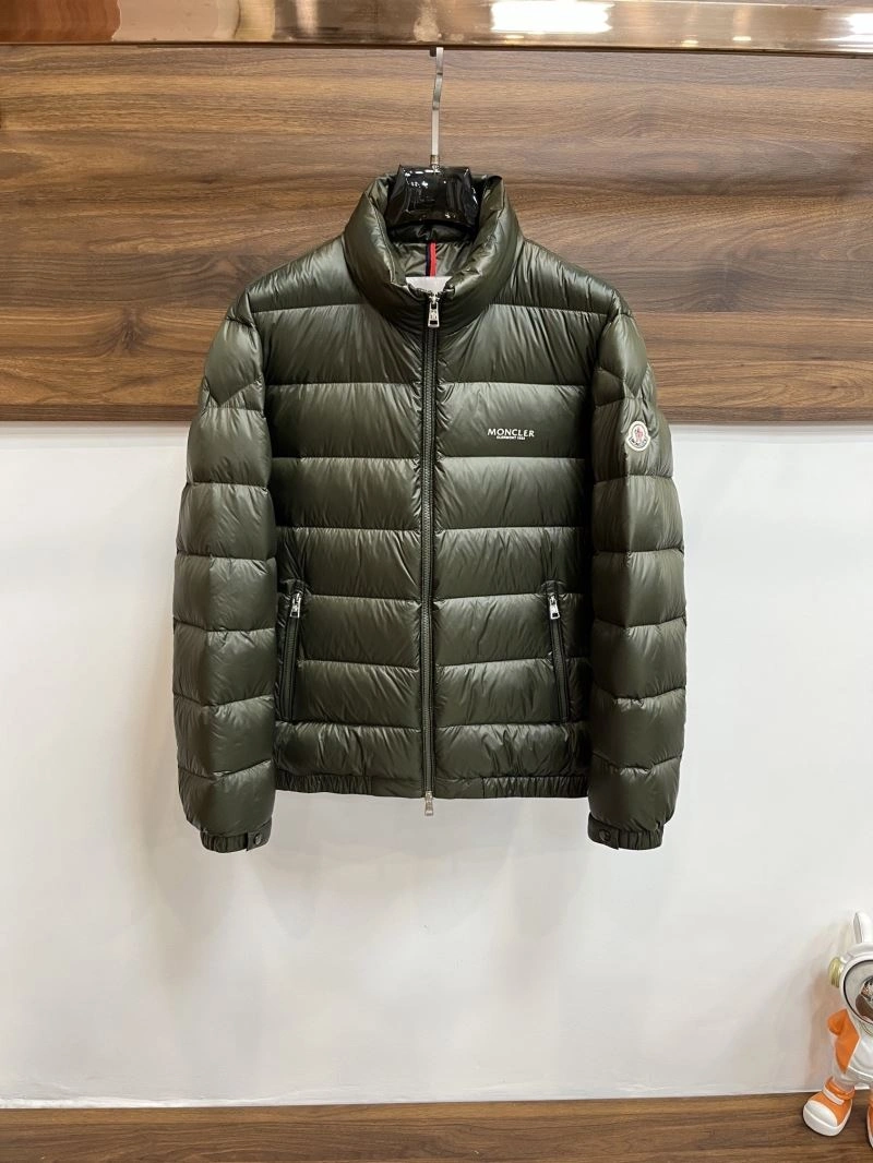 Sporty Moncler Down Jackets 144531