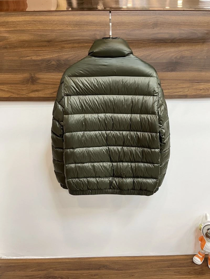 Sporty Moncler Down Jackets 144531