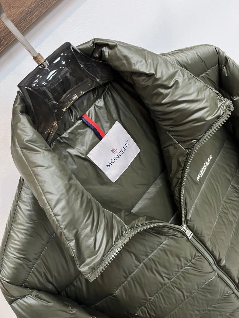 Sporty Moncler Down Jackets 144531