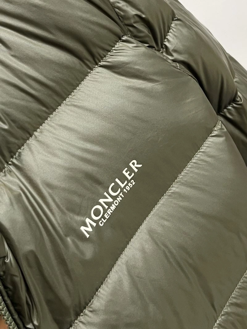 Sporty Moncler Down Jackets 144531