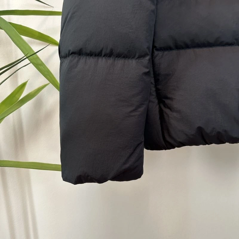 Flexible Moncler Down Jackets 144515