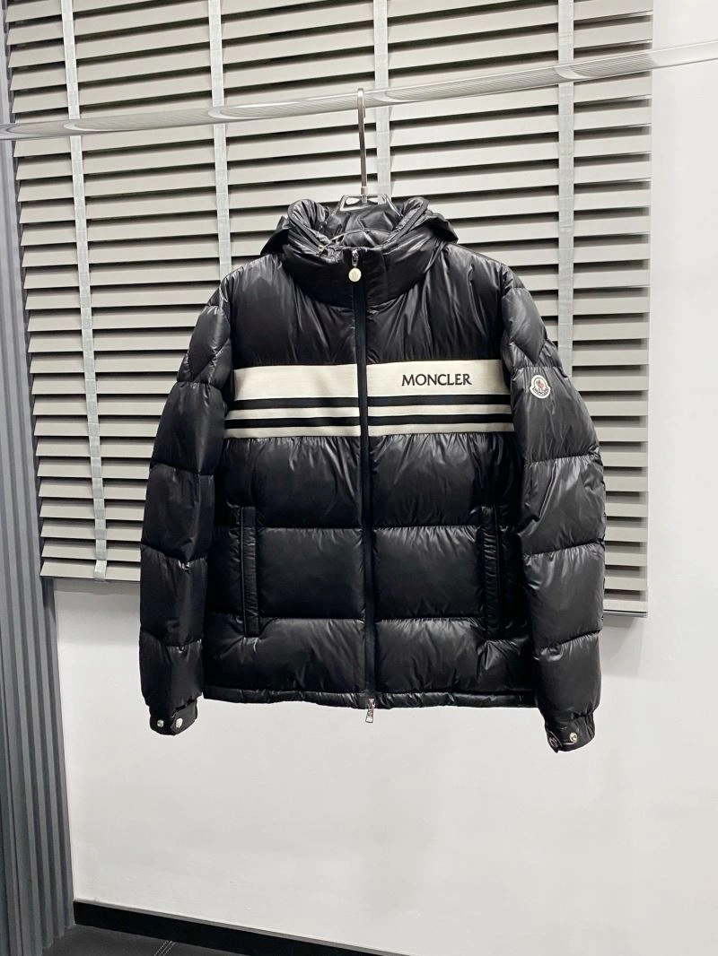 Moncler Down Jackets Attractive 144514