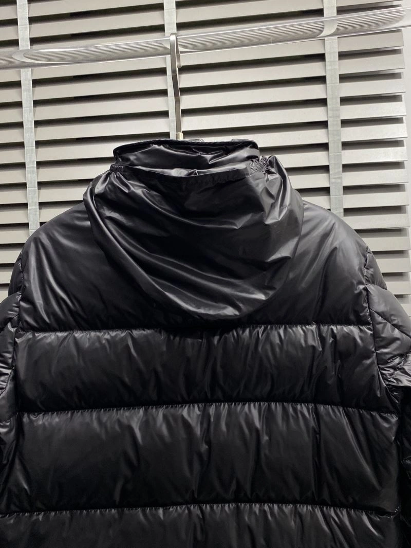 Moncler Down Jackets Attractive 144514