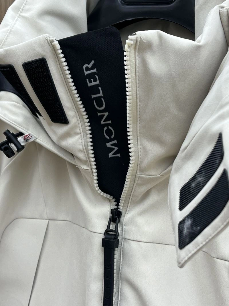 Reliable Moncler Down Jackets 144504